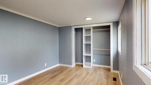 22 West View Boulevard, Edmonton, AB - Indoor Photo Showing Other Room