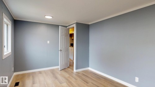 22 West View Boulevard, Edmonton, AB - Indoor Photo Showing Other Room