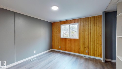 22 West View Boulevard, Edmonton, AB - Indoor Photo Showing Other Room