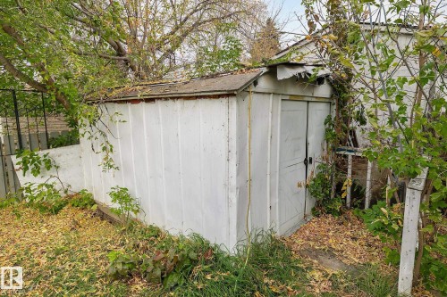 22 West View Boulevard, Edmonton, AB - Outdoor