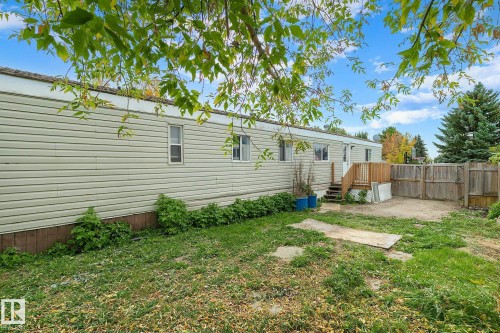 22 West View Boulevard, Edmonton, AB - Outdoor