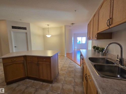 322 4304 139 Avenue, Edmonton, AB - Indoor Photo Showing Kitchen With Double Sink