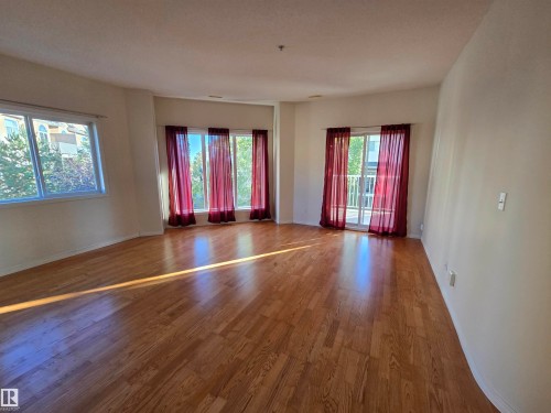 322 4304 139 Avenue, Edmonton, AB - Indoor Photo Showing Other Room