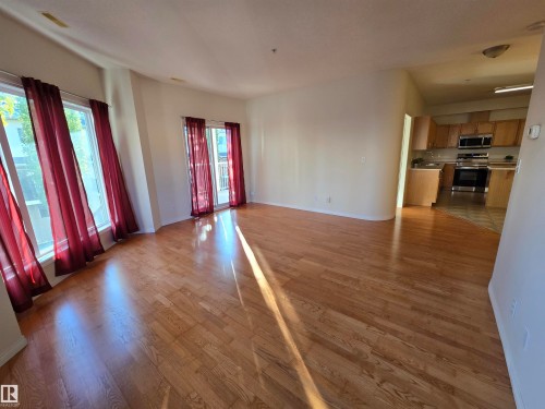 322 4304 139 Avenue, Edmonton, AB - Indoor Photo Showing Other Room