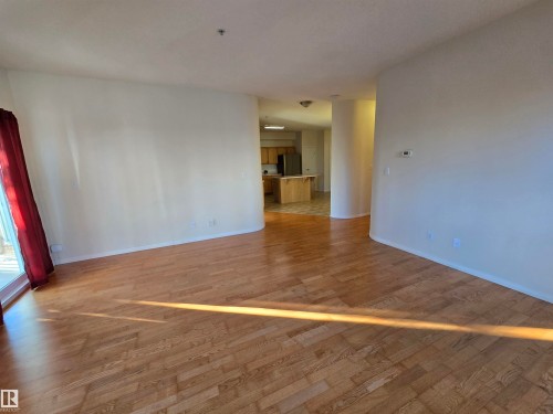 322 4304 139 Avenue, Edmonton, AB - Indoor Photo Showing Other Room