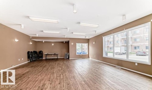 322 4304 139 Avenue, Edmonton, AB - Indoor Photo Showing Other Room