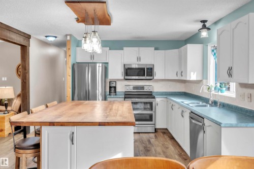 7 61307 Range Road 470, Rural Bonnyville M.D., AB - Indoor Photo Showing Kitchen With Double Sink