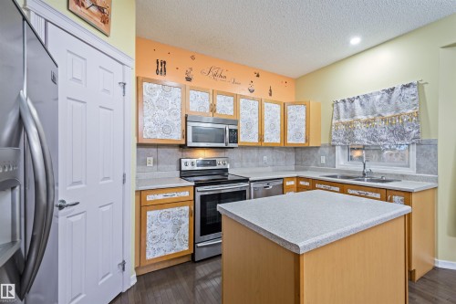 3449 28 Street, Edmonton, AB - Indoor Photo Showing Kitchen With Double Sink