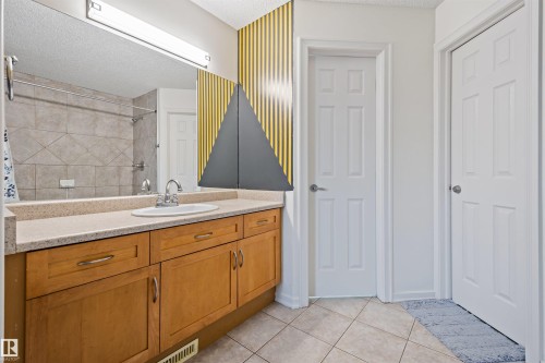 3449 28 Street, Edmonton, AB - Indoor Photo Showing Other Room