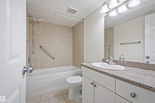 3449 28 Street, Edmonton, AB - Indoor Photo Showing Bathroom