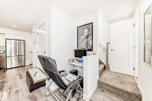 1 11326 95A Street, Edmonton, AB - Indoor Photo Showing Office