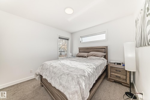1 11326 95A Street, Edmonton, AB - Indoor Photo Showing Bedroom