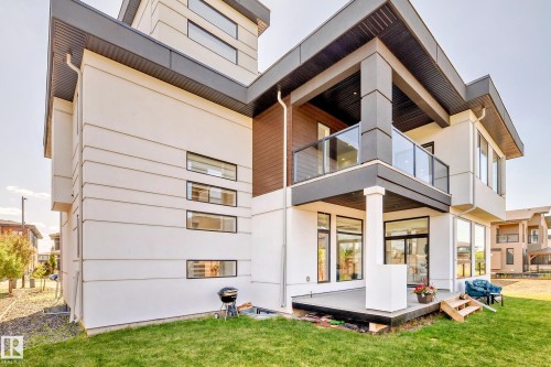 2747 Wheaton Drive, Edmonton, AB - Outdoor With Balcony With Exterior