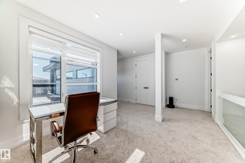 2747 Wheaton Drive, Edmonton, AB - Indoor Photo Showing Office