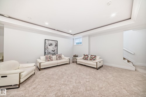 2747 Wheaton Drive, Edmonton, AB - Indoor