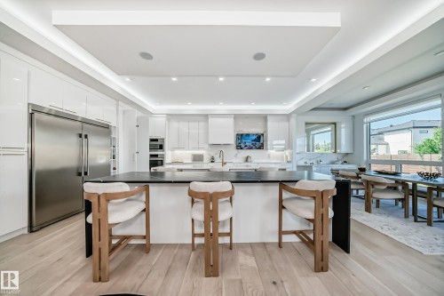 2747 Wheaton Drive, Edmonton, AB - Indoor