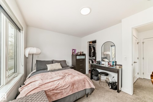 2 11326 95A Street, Edmonton, AB - Indoor Photo Showing Bedroom