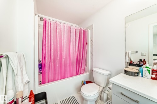 2 11326 95A Street, Edmonton, AB - Indoor Photo Showing Bathroom