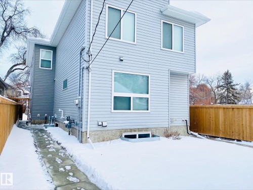 2 11326 95A Street, Edmonton, AB - Outdoor With Exterior
