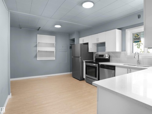 12932 126 Street, Edmonton, AB - Indoor Photo Showing Kitchen