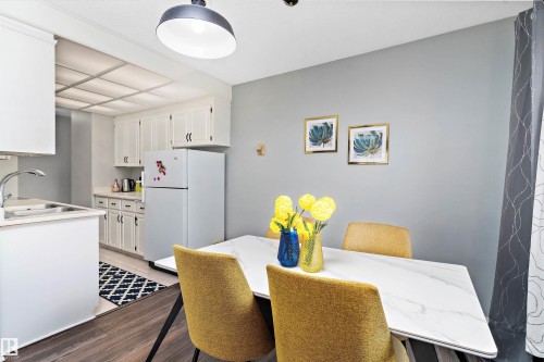 1207 9725 106 Street, Edmonton, AB - Indoor Photo Showing Dining Room