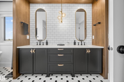 7 Jubilation Drive, St. Albert, AB - Indoor Photo Showing Bathroom