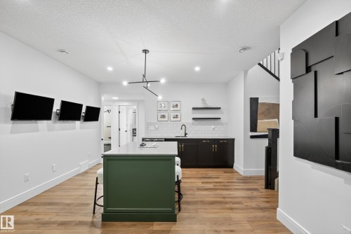 7 Jubilation Drive, St. Albert, AB - Indoor Photo Showing Kitchen