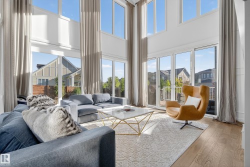 7 Jubilation Drive, St. Albert, AB - Indoor Photo Showing Living Room