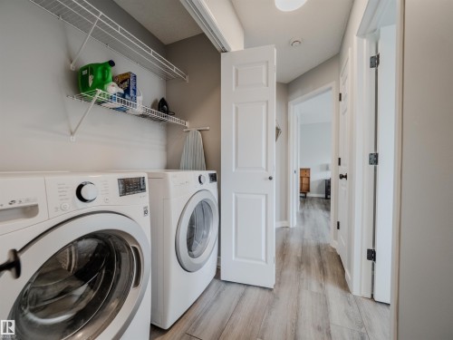 18 64 Blackburn, Edmonton, AB - Indoor Photo Showing Laundry Room