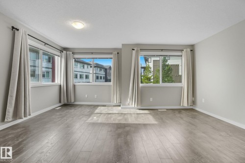 1604 33A Street, Edmonton, AB - Indoor Photo Showing Other Room