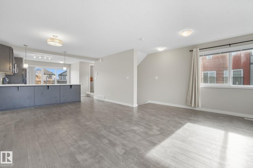 1604 33A Street, Edmonton, AB - Indoor Photo Showing Kitchen