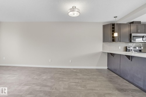 1604 33A Street, Edmonton, AB - Indoor Photo Showing Kitchen