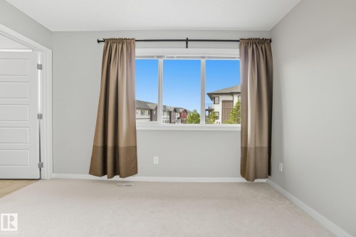 1604 33A Street, Edmonton, AB - Indoor