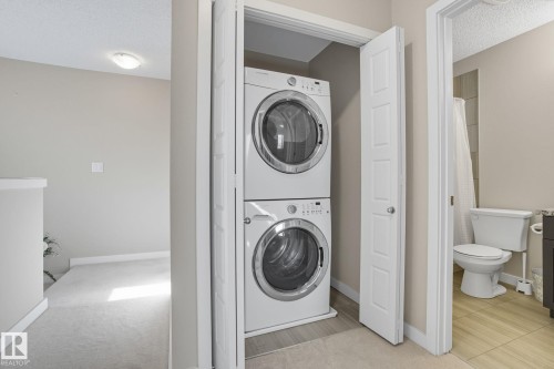 1604 33A Street, Edmonton, AB - Indoor Photo Showing Laundry Room
