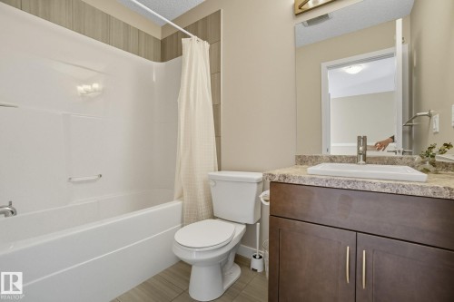 1604 33A Street, Edmonton, AB - Indoor Photo Showing Bathroom