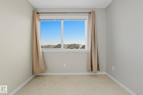 1604 33A Street, Edmonton, AB - Indoor Photo Showing Other Room