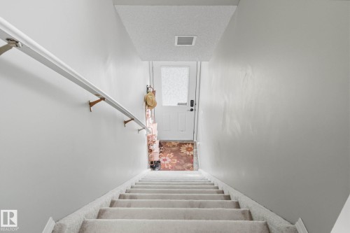 1604 33A Street, Edmonton, AB - Indoor Photo Showing Other Room