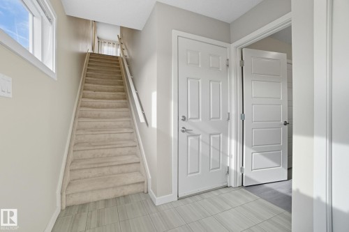 1604 33A Street, Edmonton, AB - Indoor Photo Showing Other Room