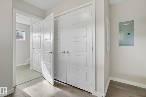 1604 33A Street, Edmonton, AB - Indoor Photo Showing Other Room