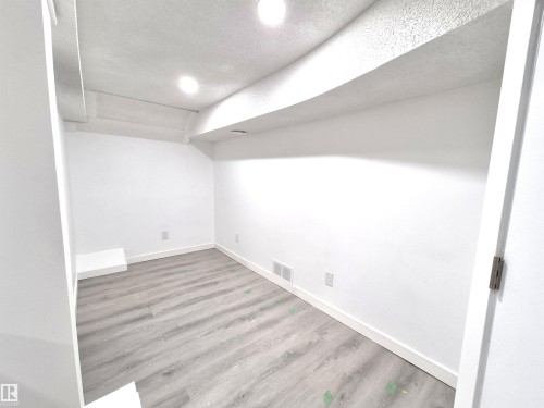 11240 94 Street, Edmonton, AB - Indoor Photo Showing Other Room