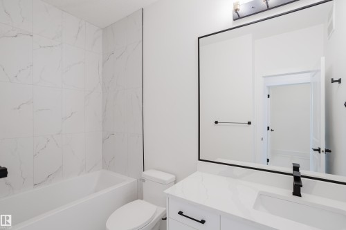 341 Munn Way, Leduc, AB - Indoor Photo Showing Bathroom