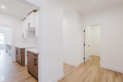 341 Munn Way, Leduc, AB - Indoor Photo Showing Other Room