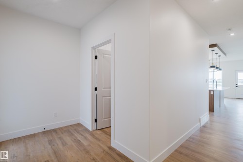 341 Munn Way, Leduc, AB - Indoor Photo Showing Other Room