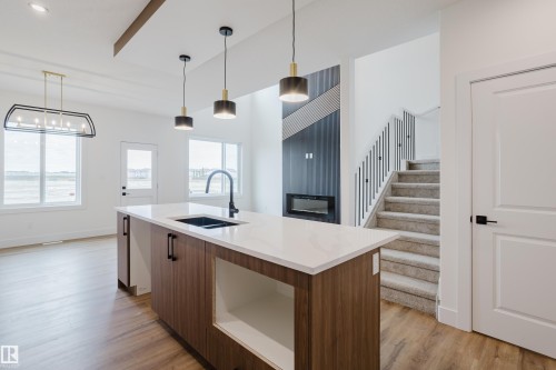 341 Munn Way, Leduc, AB - Indoor Photo Showing Kitchen With Double Sink With Upgraded Kitchen