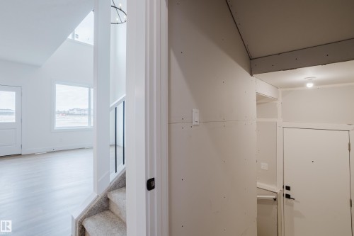 341 Munn Way, Leduc, AB - Indoor Photo Showing Other Room