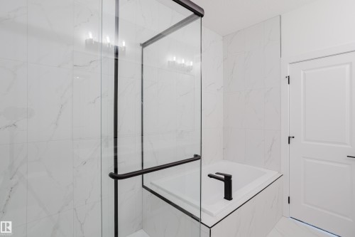 341 Munn Way, Leduc, AB - Indoor Photo Showing Bathroom