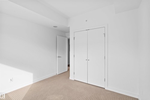 209 2606 109 Street, Edmonton, AB - Indoor Photo Showing Other Room