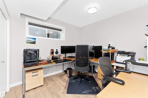 7404 May Common, Edmonton, AB - Indoor Photo Showing Office