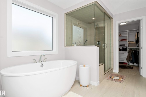 7404 May Common, Edmonton, AB - Indoor Photo Showing Bathroom