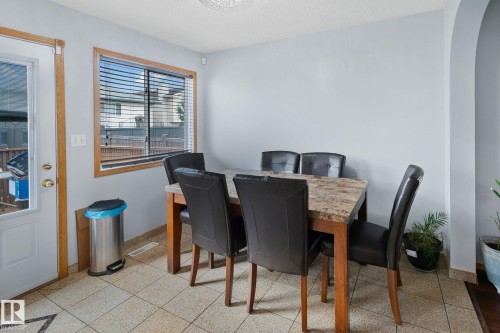 1238 Joyce Crescent Nw, Edmonton, AB - Indoor Photo Showing Dining Room
